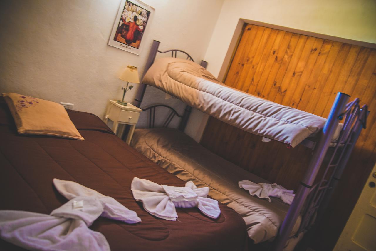 Puerta Azul Hostel Capilla del Monte Eksteriør bilde
